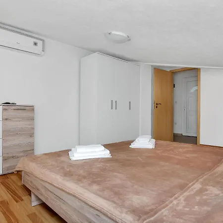 Apartment Cico-9 By Interhome