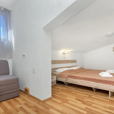 Apartment Cico-9 By Interhome *
