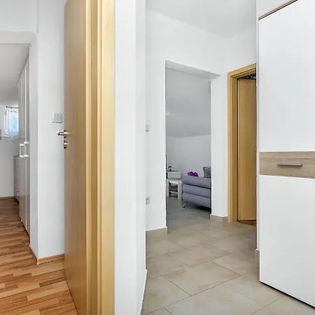 Cico-9 By Interhome *
